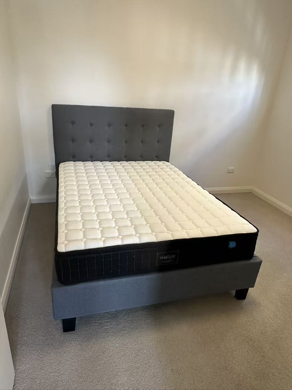 Bed frame king size, 床架