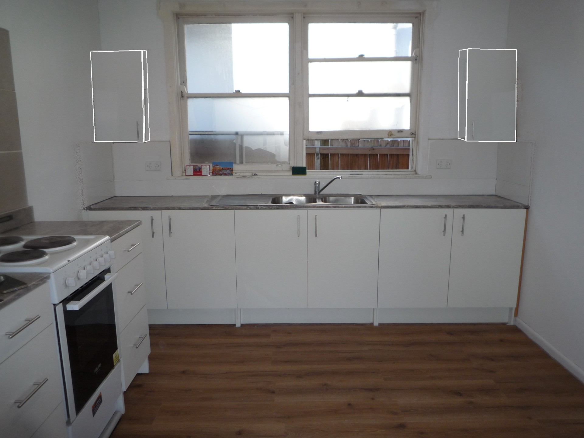 For Lease 1 Bedroom self contained front of House $500 per week