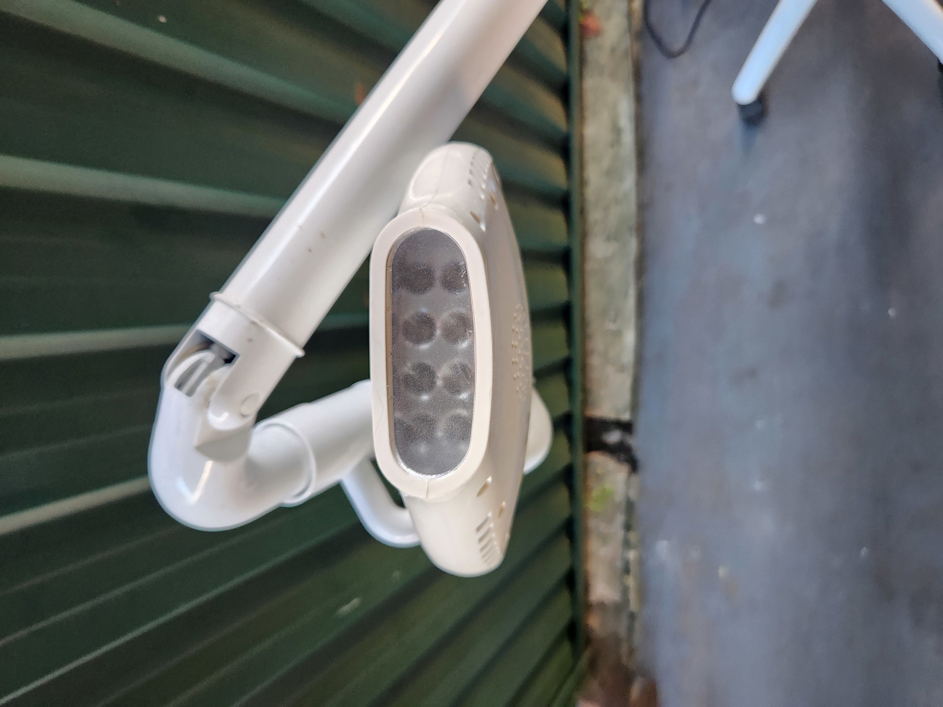 LED TEETH BLEECHING DEVICE